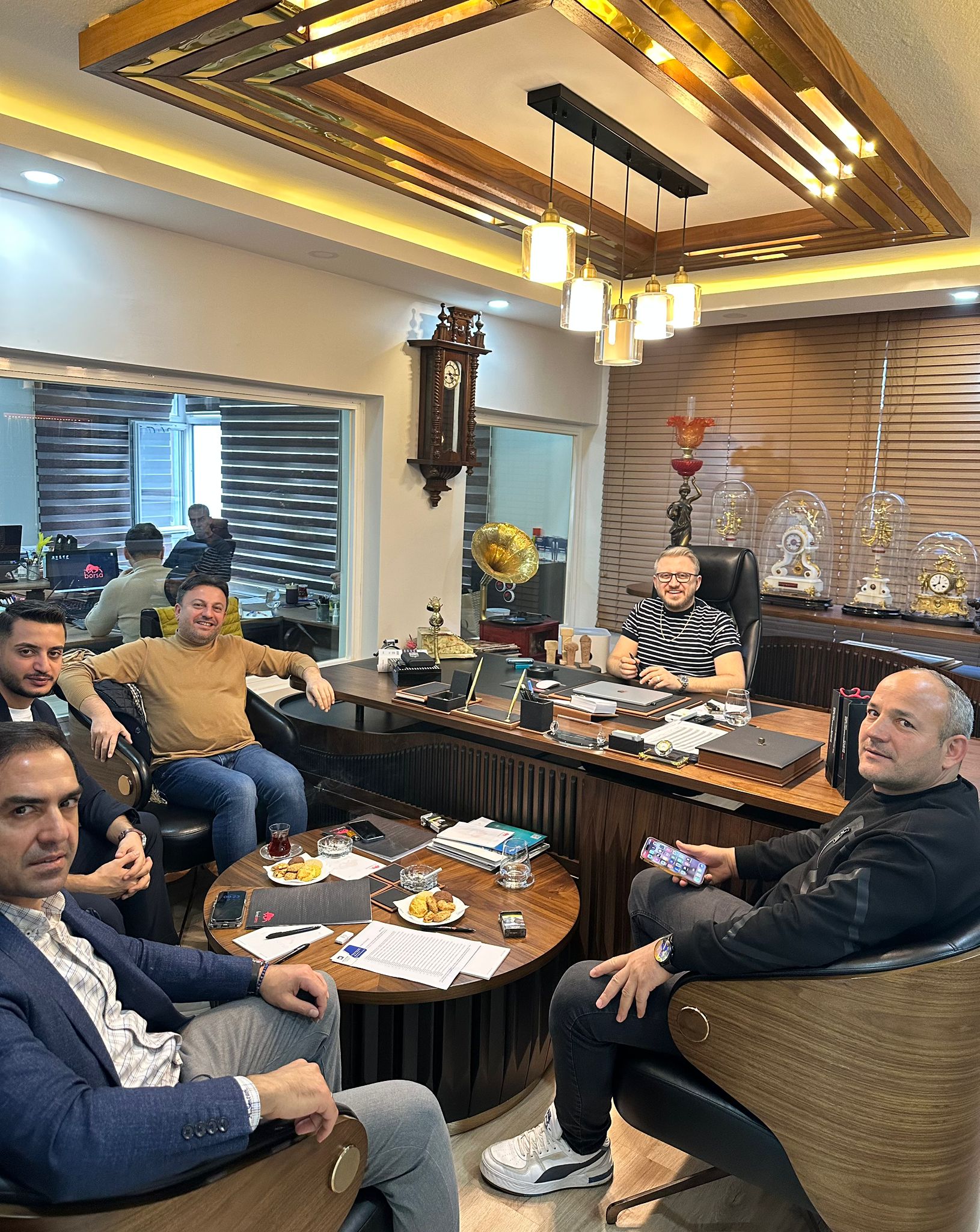 E1 Grubu Müteahhitlik Yetki Belgeli Şirket